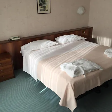 Szálloda Terme Marconi 3*
